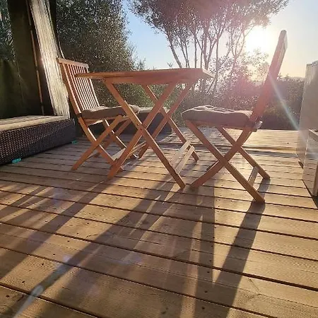 Lodges Safari Les Lauriers Sur Ile Du Levant Exterior photo