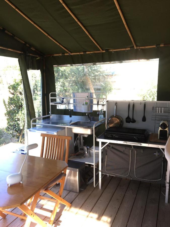 Tente de luxe Safari Les Lauriers Sur Île du Levant
